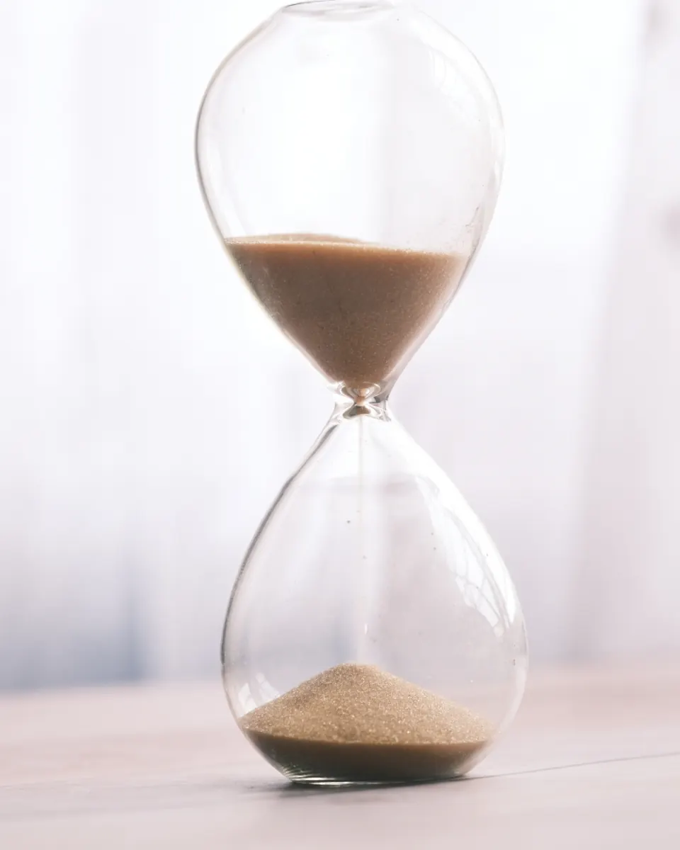 Deciding whether to extend a US filing